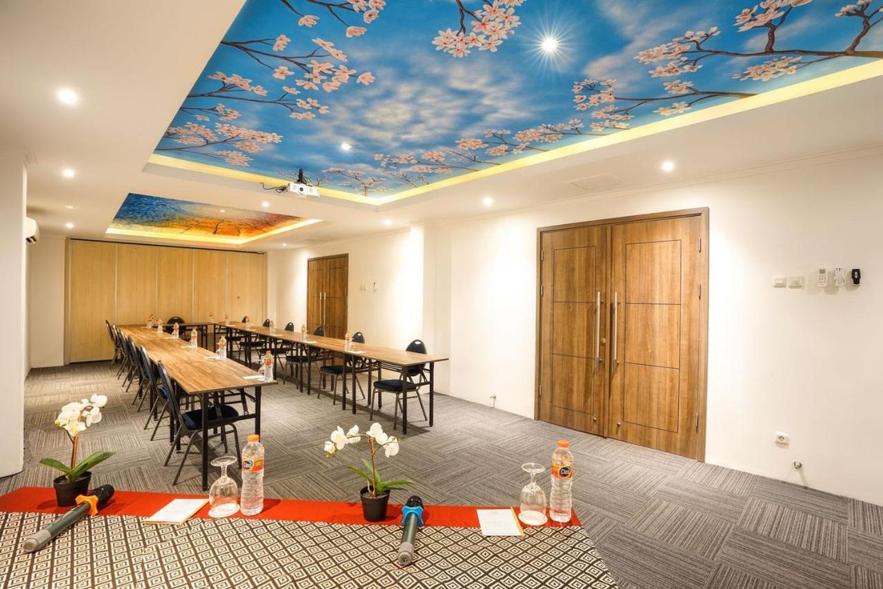 Kaloka Airport Hotel Sumbawa Besar Екстериор снимка