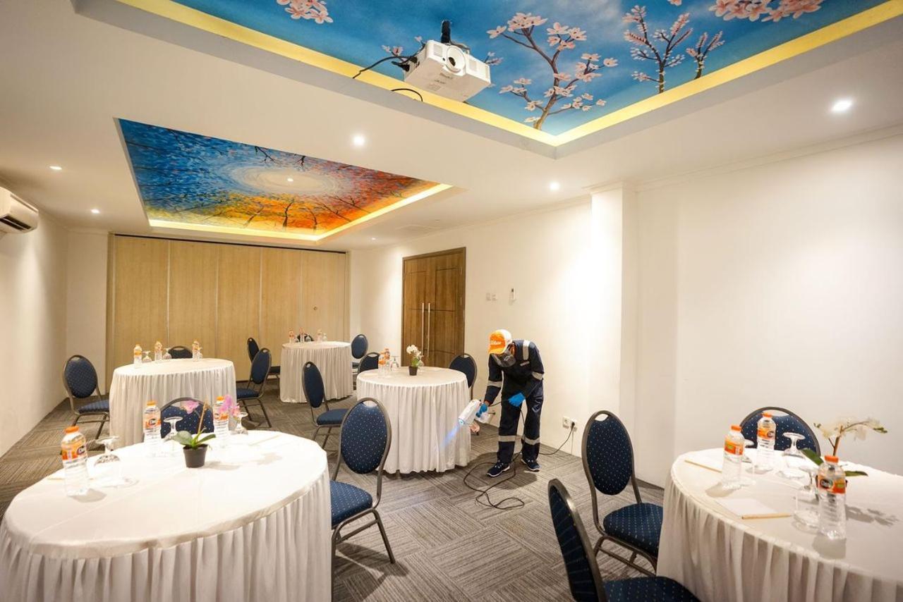 Kaloka Airport Hotel Sumbawa Besar Екстериор снимка