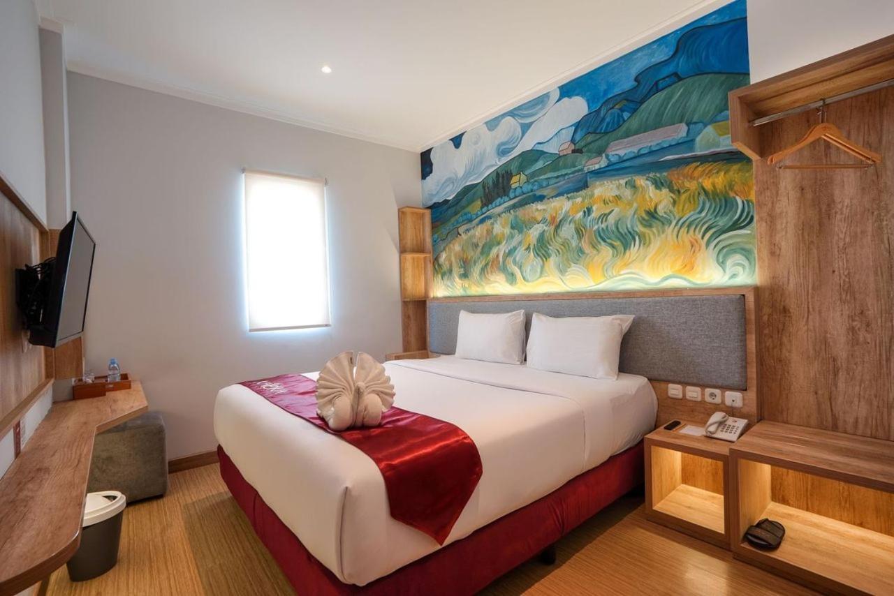 Kaloka Airport Hotel Sumbawa Besar Екстериор снимка