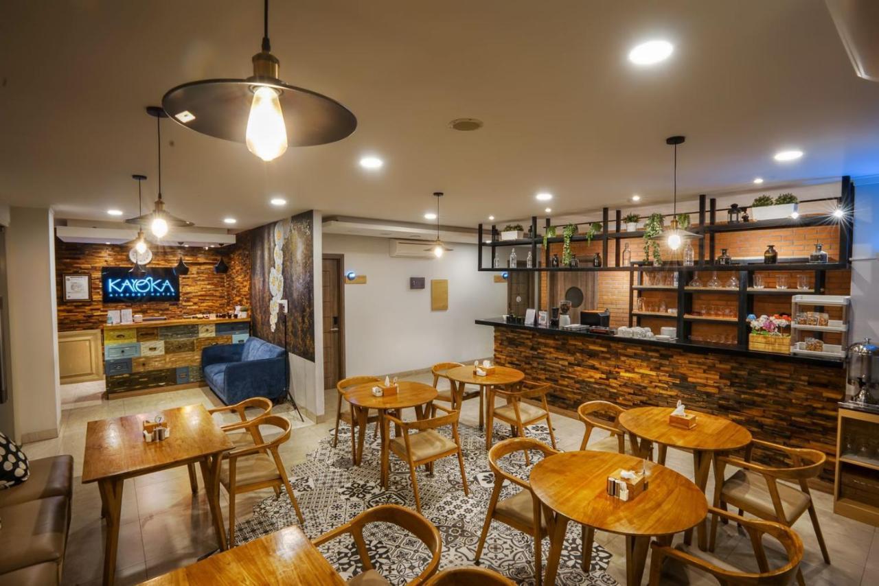 Kaloka Airport Hotel Sumbawa Besar Екстериор снимка